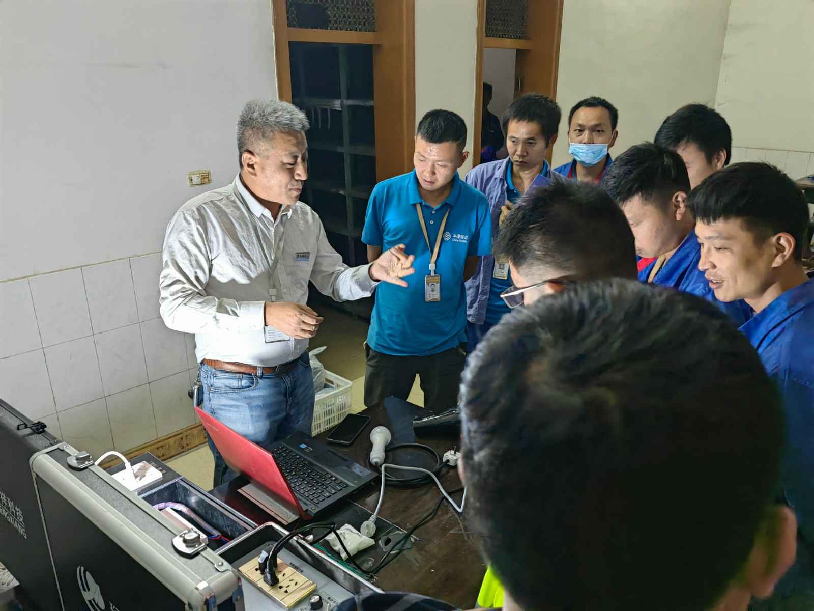 沈阳罗斌空气净化产品有限公司为中移铁通有限公司安全用电培训